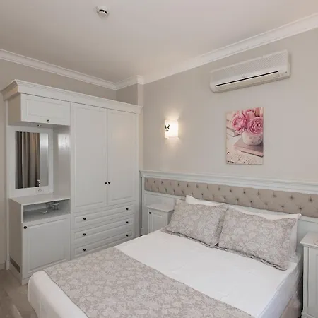 Hawaii Hotel 4*