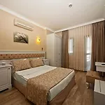 Hotel Hawaii 4*