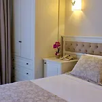Hawaii Hotel