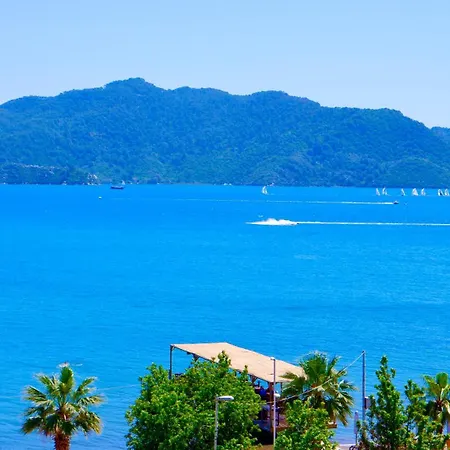 Hotel Hawaii 4*